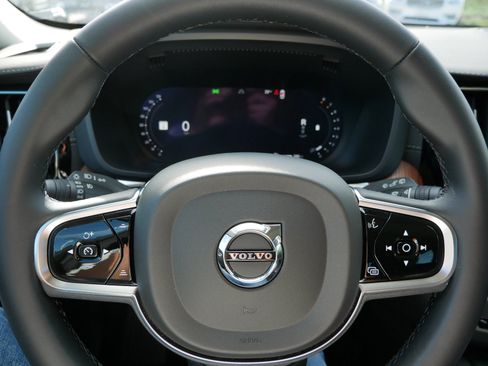 Certified 2024 Volvo XC60 B5 Ultimate w/ Climate Package AWD/4WD image 24