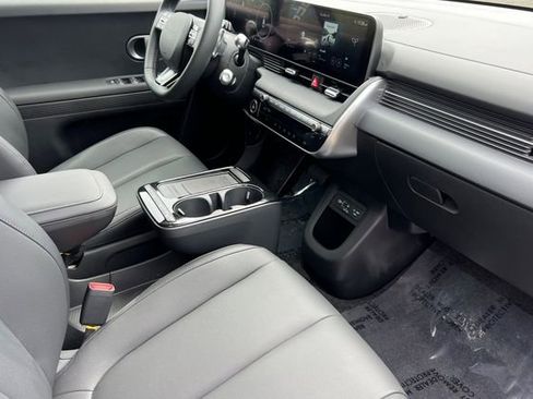 Certified 2026 Hyundai Ioniq 5 SEL RWD image 21