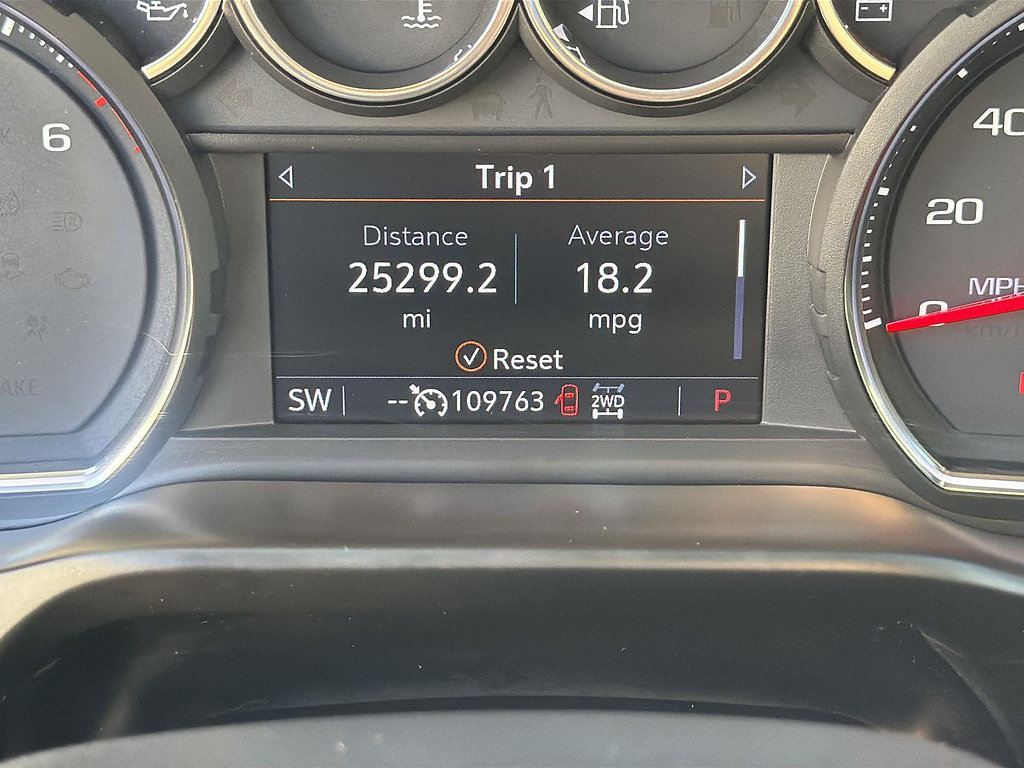 Used 2020 Chevrolet Silverado 1500 LT AWD/4WD image 11