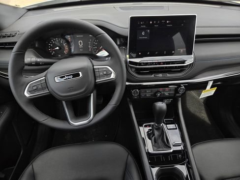 New 2026 Jeep Compass Latitude AWD/4WD image 21