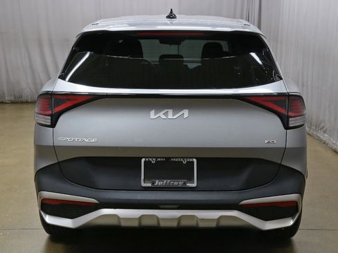 Used 2023 Kia Sportage LX image 17