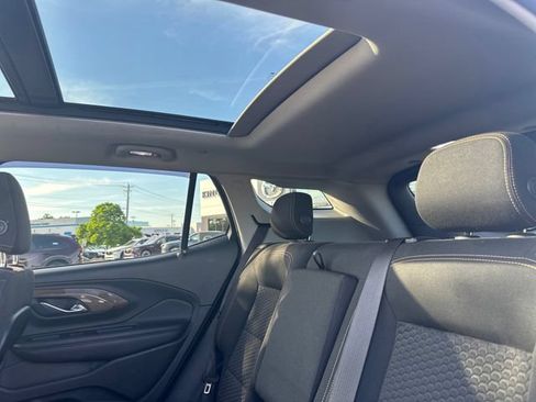 Used 2018 GMC Terrain SLE w/ Driver Convenience Package AWD/4WD image 21