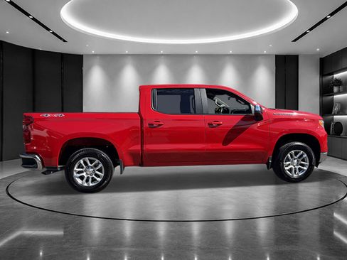 Certified 2026 Chevrolet Silverado 1500 LT AWD/4WD image 5