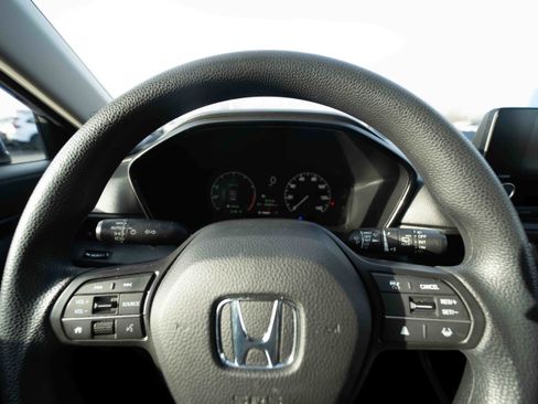 Certified 2024 Honda CR-V EX image 15