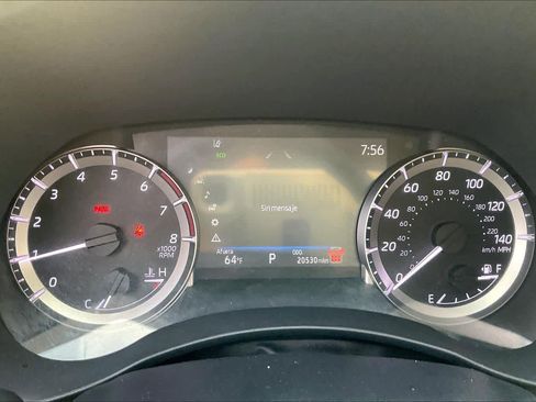 Used 2024 Toyota Highlander XLE image 26