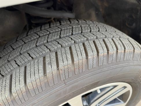 Used 2022 Toyota Tacoma TRD Sport image 8