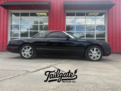 Used 2005 Ford Thunderbird RWD image 1