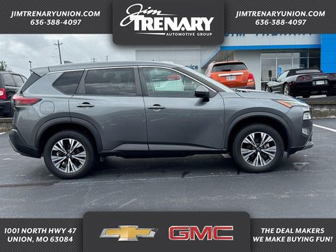 Used 2022 Nissan Rogue SV FWD image 1