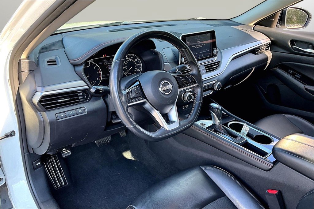 Used 2024 Nissan Altima 2.5 SR FWD image 21