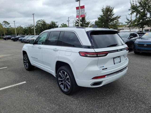 Used 2023 Jeep Grand Cherokee Overland AWD/4WD image 3