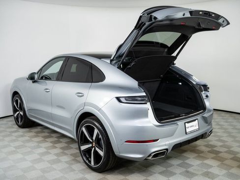New 2026 Porsche Cayenne Base image 33