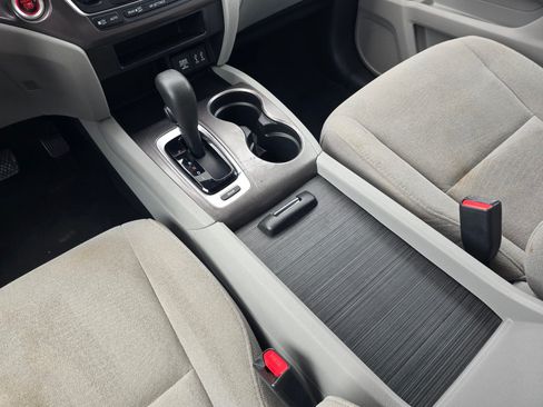 Used 2016 Honda Pilot EX image 16