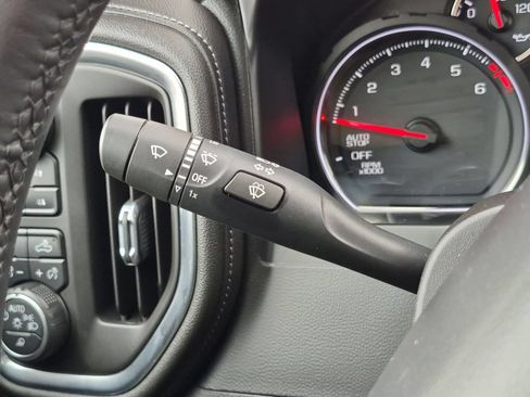 Used 2019 Chevrolet Silverado 1500 LT Trail Boss AWD/4WD image 16