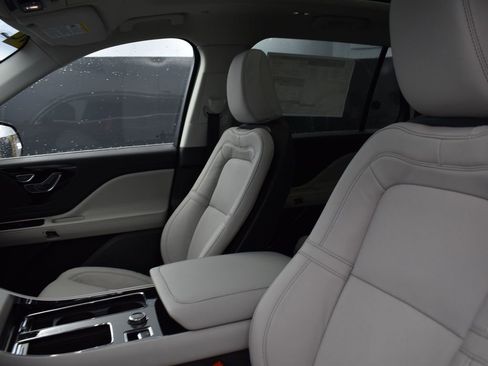 New 2025 Lincoln Aviator Reserve w/ Illumination Package AWD/4WD image 14