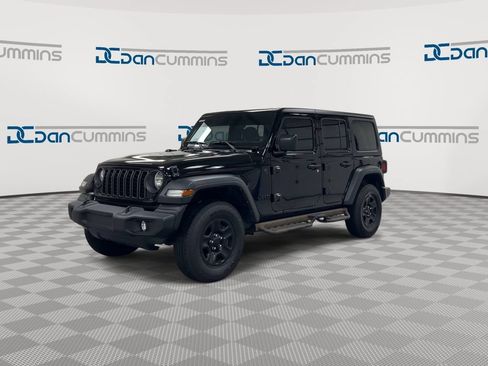 Used 2024 Jeep Wrangler Unlimited Sport AWD/4WD image 4