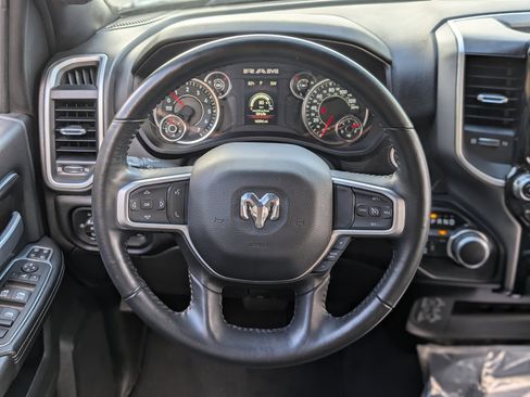 Used 2024 RAM 2500 Big Horn w/ Sport Appearance Package image 23