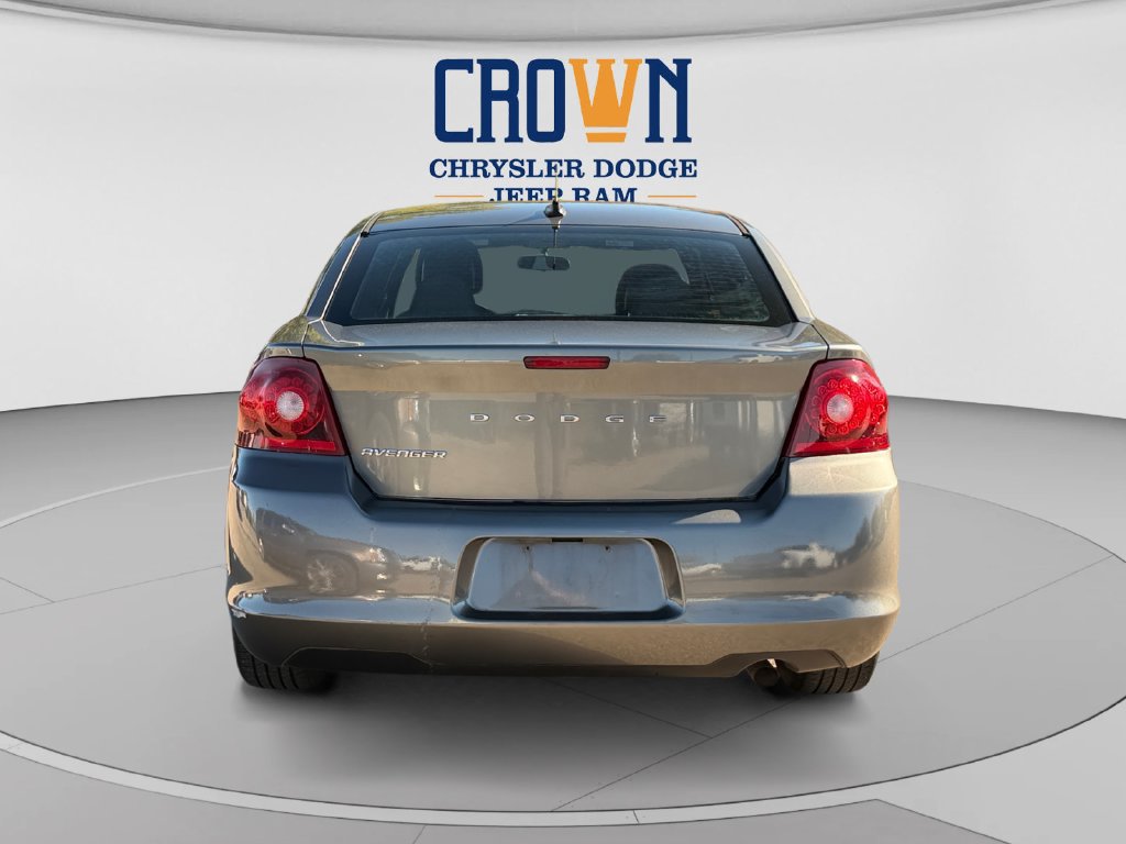 Used 2013 Dodge Avenger SE FWD image 4