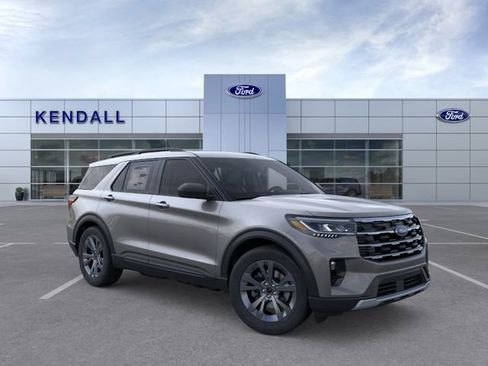 New 2026 Ford Explorer Active w/ Active Comfort Package image 7