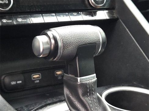 Used 2021 Kia K5 LX image 22