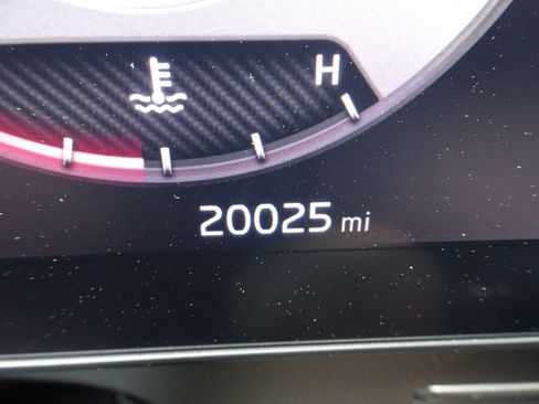 Used 2025 Kia Sportage SX AWD/4WD image 27