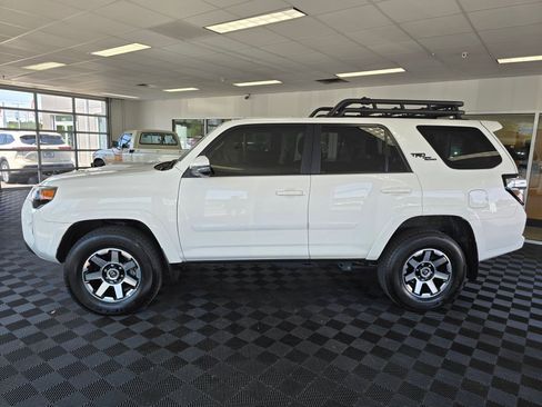 Used 2023 Toyota 4Runner TRD Off-Road Premium w/ Off Road Premium Plus Package AWD/4WD image 6