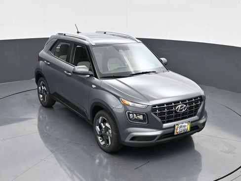 New 2026 Hyundai Venue SEL FWD image 15