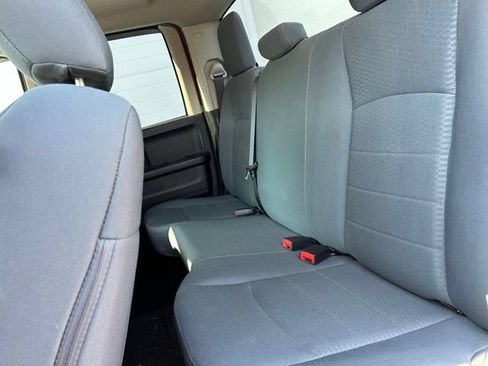 Certified 2017 RAM 1500 Express AWD/4WD image 9