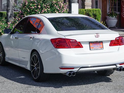 Used 2016 Honda Accord Sport image 6