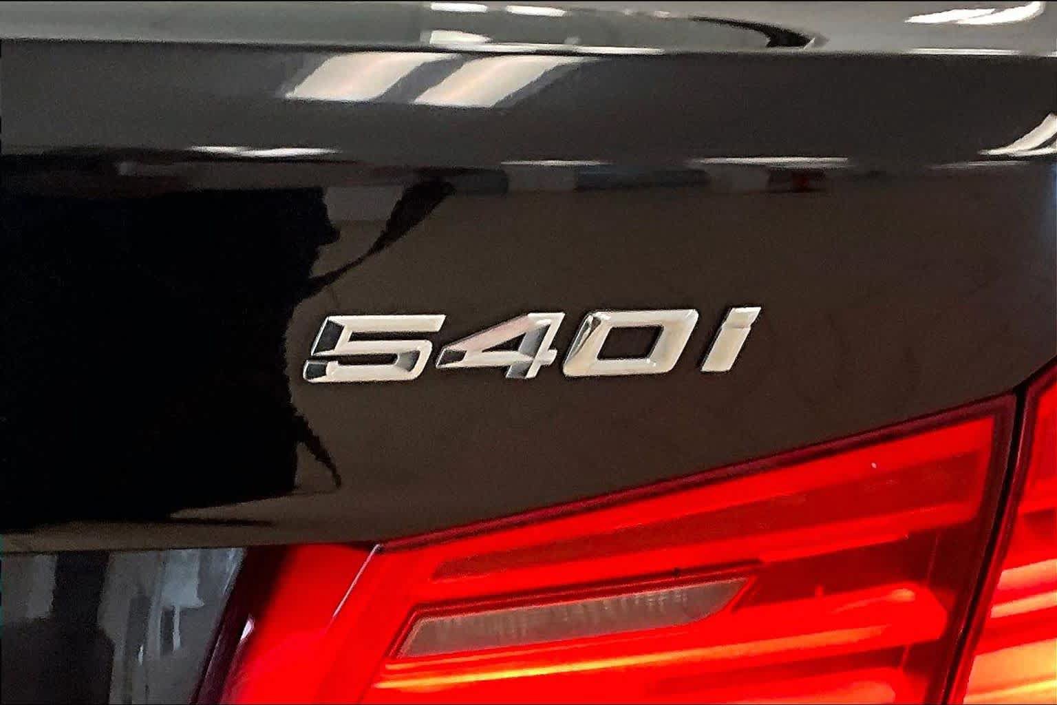 Used 2019 BMW 540i w/ Convenience Package RWD image 28