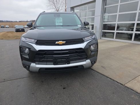 Certified 2023 Chevrolet TrailBlazer LT w/ Convenience Package image 2