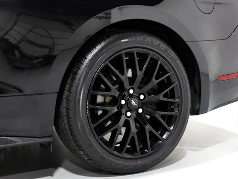 Used 2016 Ford Mustang GT w/ GT Performance Package RWD image 18
