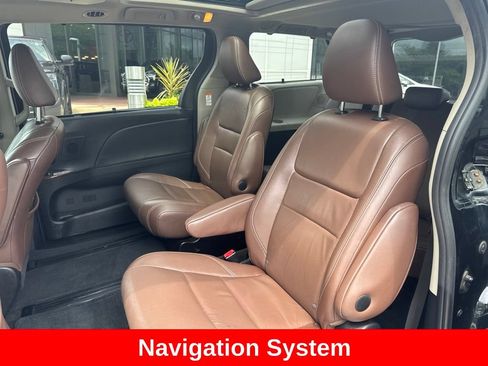 Used 2015 Toyota Sienna Limited Premium AWD/4WD image 15