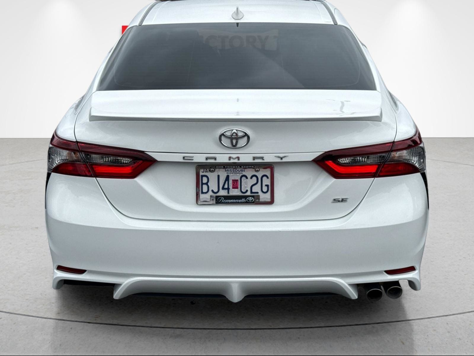 Used 2023 Toyota Camry SE FWD image 4