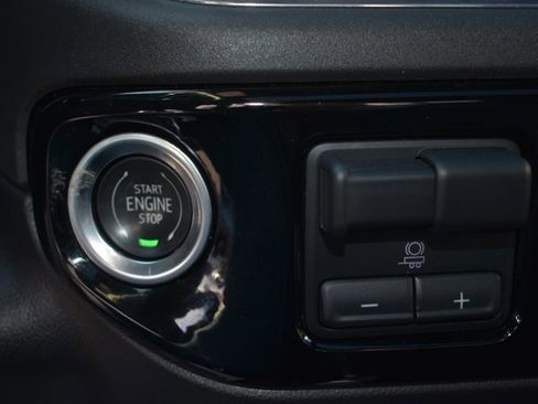 Used 2023 Chevrolet Silverado 1500 High Country w/ High Country Premium Package image 28