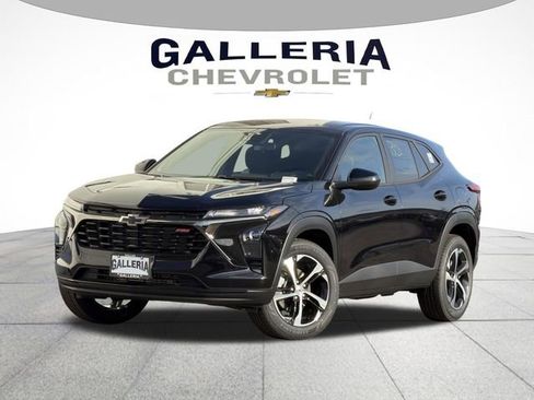 New 2026 Chevrolet Trax RS FWD image 1