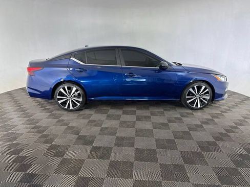 Used 2021 Nissan Altima 2.5 SR FWD image 4