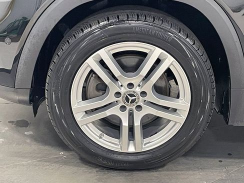 Used 2021 Mercedes-Benz GLB 250 4MATIC image 17