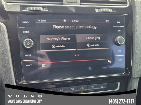 Used 2021 Volkswagen GTI SE FWD image 17