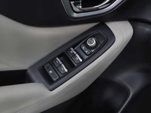 Used 2021 Subaru Forester Limited image 20