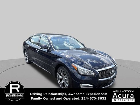 Used 2015 INFINITI Q70 L 5.6 w/ V8 Deluxe Technology Package AWD/4WD image 3