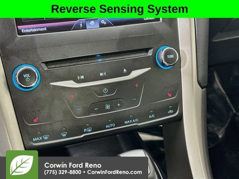 Used 2015 Ford Fusion SE w/ Equipment Group 202A FWD image 13