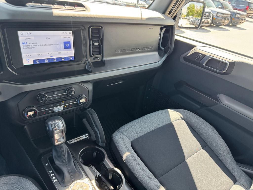 Used 2023 Ford Bronco Big Bend w/ Sasquatch Package AWD/4WD image 23