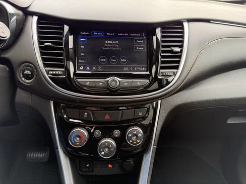 Used 2020 Chevrolet Trax Premier image 8