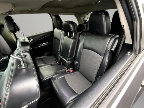 Used 2015 Dodge Journey Crossroad w/ Flexible Seating Group FWD image 18