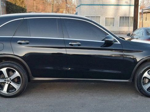Used 2019 Mercedes-Benz GLC 350e 4MATIC image 9