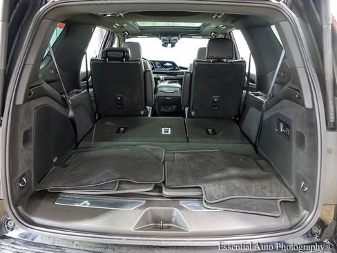 Used 2021 Cadillac Escalade Sport w/ Driver Assist Tech Package AWD/4WD image 25