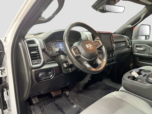 Used 2023 RAM 2500 Big Horn w/ Level 2 Equipment Group image 9