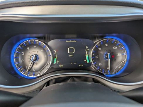 New 2026 Chrysler Pacifica Pinnacle w/ Trailer Tow Group image 24