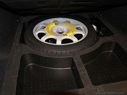 Certified 2024 BMW 530i xDrive w/ Convenience Package image 31