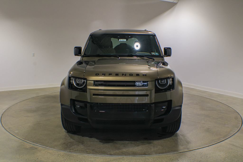 New 2026 Land Rover Defender 110 S AWD/4WD image 9